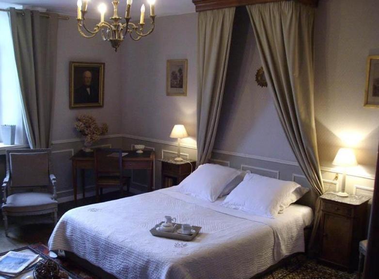 Manoir De La Baronnie Acomodação com café da manhã Saint-Malo Exterior foto