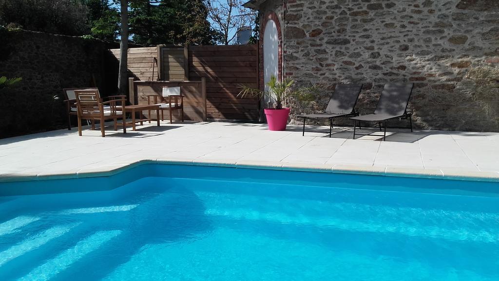 Manoir De La Baronnie Acomodação com café da manhã Saint-Malo Exterior foto